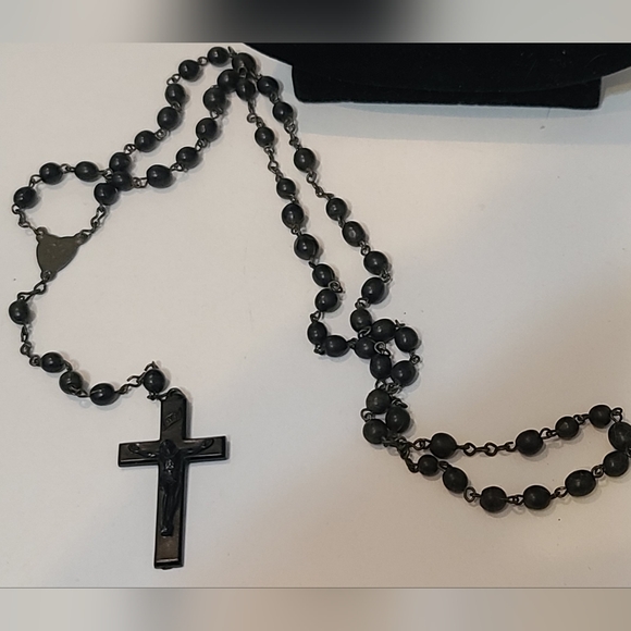Rosary Black Beads ~ Black Cross Vintage - Picture 4 of 4